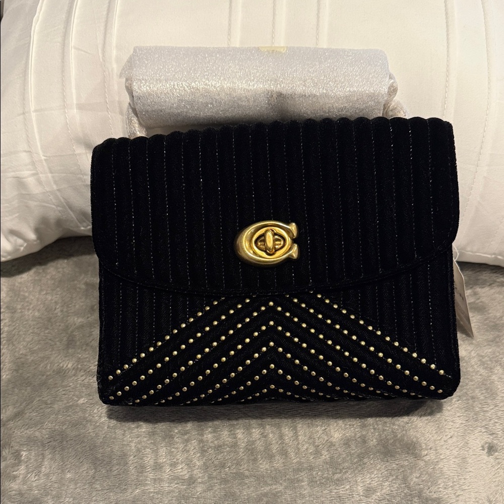 Coach Black and Gold Women's Bag
**Brand New**